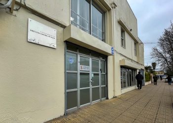 Municipalidad de Curicó refuerza medidas de seguridad en CESFAM Los Niches tras graves hechos de violencia