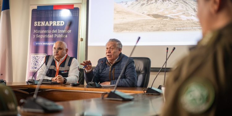 El miércoles 3 de septiembre se realizará simulacro de erupción del grupo volcánico Descabezados en San Clemente y Molina