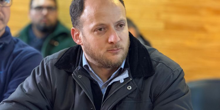 Diputado Jorge Guzmán denuncia abandono el Hospital de Licantén