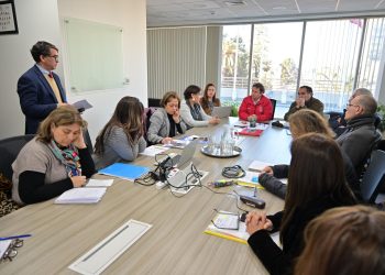 Gobierno del Maule hace evaluación de programa Becas Maule y refuerza compromiso de seguir formando especialistas para la región