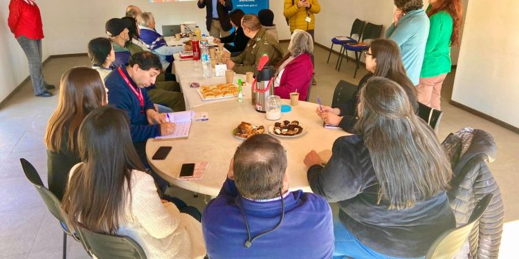 Comunidades costeras abordan junto al FOSIS sus principales demandas y problemáticas a objeto de remediarlas y mejorar su calidad de vida