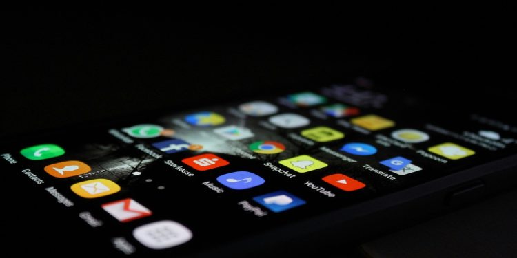 ¡Cuidado con lo que descargas en tus dispositivos!: El riesgo de instalar aplicaciones de dudosa procedencia