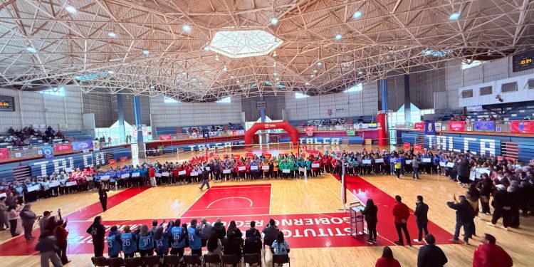 Municipalidad de Talca inaugura primer torneo nacional de Newcom para personas mayores de 60 años