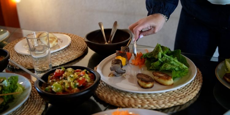 Seremi de Salud entregó recomendaciones para una buena alimentación en Fiestas Patrias