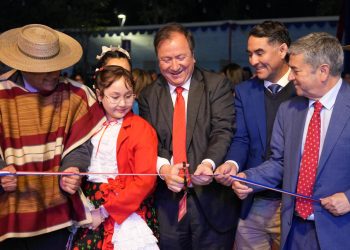 Municipalidad de Talca da inicio oficial a sus fondas y ramadas en Parque Río Claro