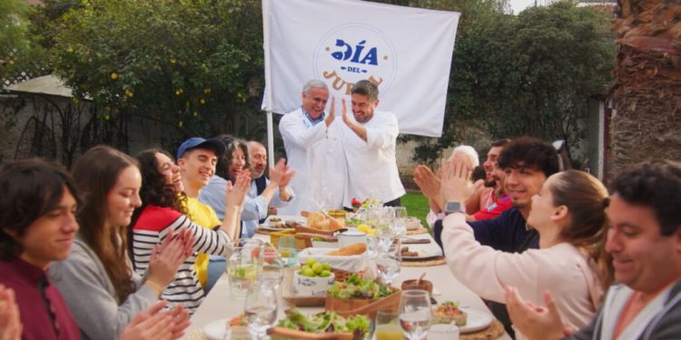Lanzan campaña para celebrar el Día del Jurel destacando sus beneficios para la salud
