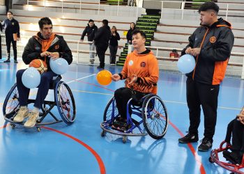 Parral conforma primer equipo de básquetbol en silla de ruedas