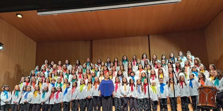 Lucida presentación de Coro Infanto-Juvenil  de la Universidad de Talca en su Concierto de Primavera