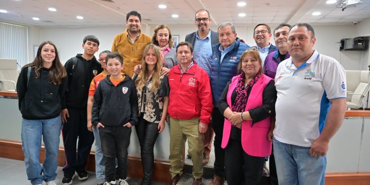 Maule impulsa a sus campeones: Gobierno del Maule asigna recursos a destacados deportistas de la región