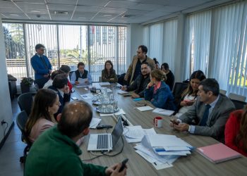 Gobernador del Maule convoca a parlamentarios para buscar solución a vecinos de Parque Zapallar afectados por inundaciones