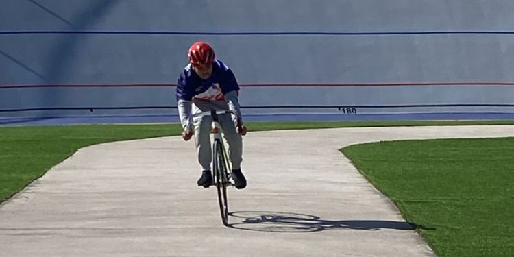 Talento deportivo detectado por IND inició su camino en el ciclismo curicano