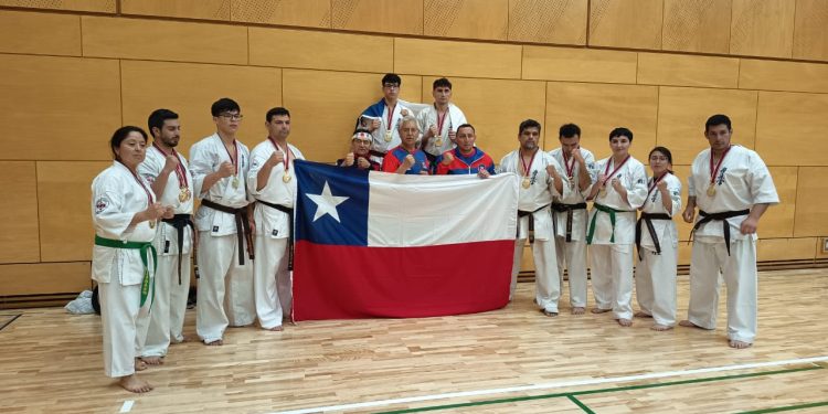Instructor de la comuna de Retiro alcanza histórico podio en mundial en Japón