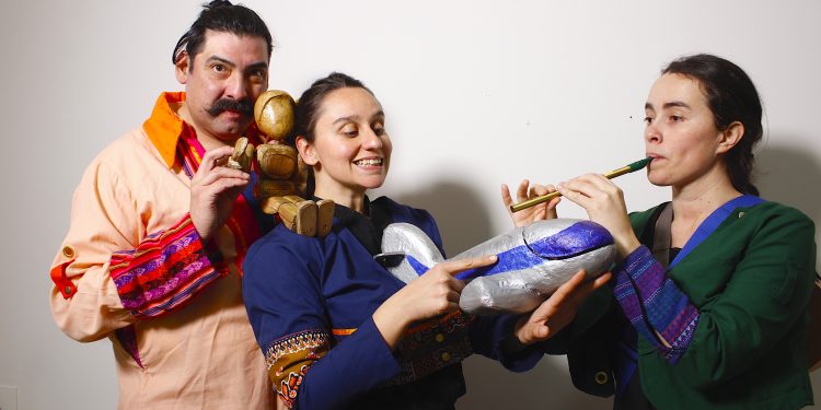 Escuelas públicas del Maule reciben esta semana a compañía de teatro con obra sobre migración e infancia