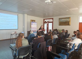 Capacitan líderes comunitarios para fomentar autovalencia