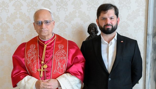 Presidente Gabriel Boric fue recibido por el Papa León XIV en el Vaticano