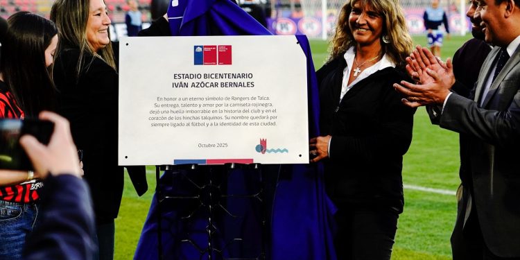 IND rinde homenaje a un ídolo: Fiscal de Talca ahora se llama “Estadio Bicentenario Iván Azócar Bernales”