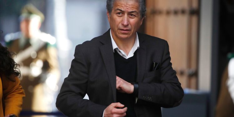 Presidente del Colegio de Profesores expresa preocupación por alta deserción de docentes