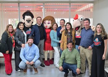 Gobierno del Maule aprueba recursos para potenciar el deporte en Constitución y la cultura en Cumpeo