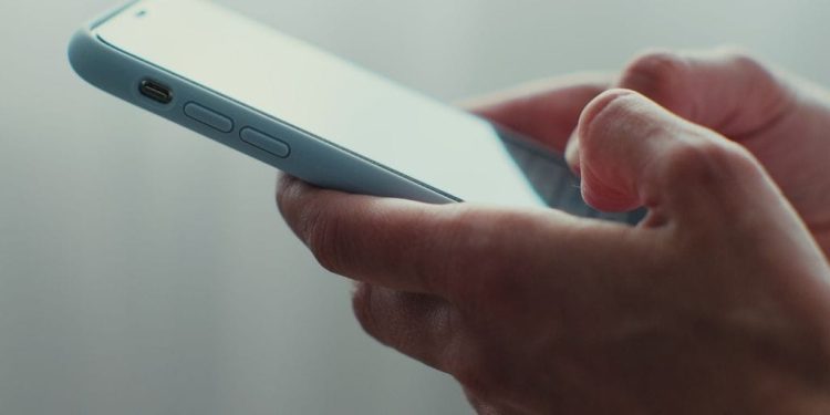 Chile avanza en pagos digitales con cerca de un 50% de adopción del pago con móvil en los comercios