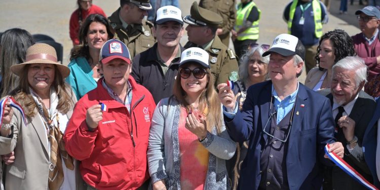 Gobierno del Maule y Municipalidad de Curicó inauguran la IV Feria de Juntas de Vecinos del Sector Nororiente