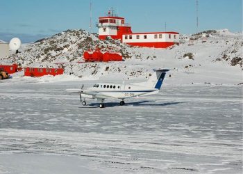 Centro Kipus de la UTalca es premiado por refugio sustentable en la Antártica