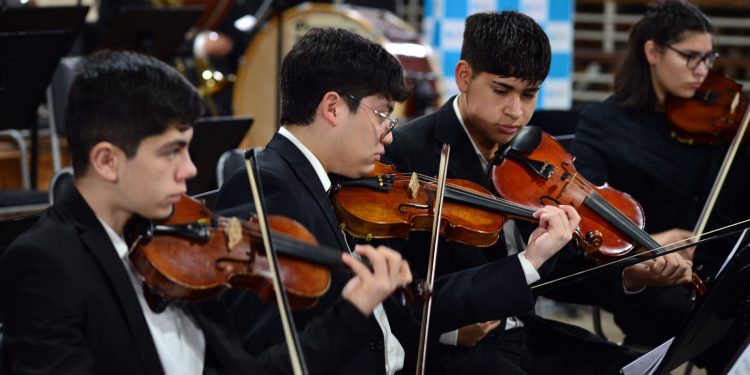 Fundación de Orquestas Juveniles e Infantiles de Chile sigue impulsando a jóvenes y talentosos músicos del Maule