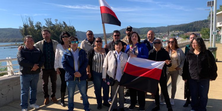 Senadora Vodanovic, pescadores artesanales y familiares de La Bruma exigen formalizaciones a siete meses de la tragedia.