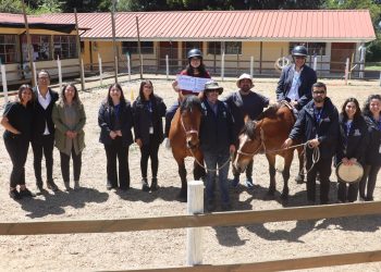 Piloto de equinoterapia del programa HPV de JUNAEB realiza cierre  comunal en Molina