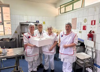Pelarco celebra el Día de las Manipuladoras de Alimentos con emotiva sorpresa 