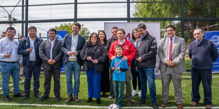 Cauquenes cuenta con nueva cancha y sede social gracias al Gobierno del Maule