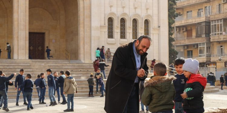 Suspendida charlas de sacerdote sirio en Talca y Curicó sobre la realidad de los cristianos en Siria