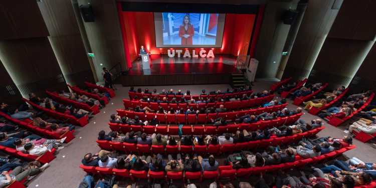 UTalca celebró 44 años de vida con foco en la innovación y el conocimiento