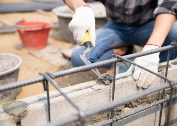 Investigación alertó sobre la baja sostenida de permisos de edificación desde 2019