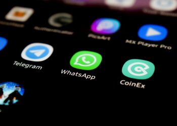 WhatsApp: cómo funciona el engaño de compartir pantalla