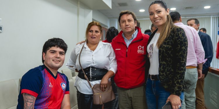 Gobierno del Maule impulsa a deportistas rumbo a competencias nacionales e internacionales