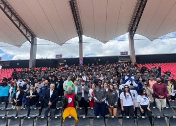 Deportistas regionales recibieron su indumentaria para los Juegos Binacionales Maule 2025 