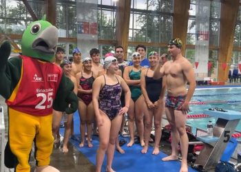 Equipo de la natación maulina bracea directo al podio de los Juegos Binacionales