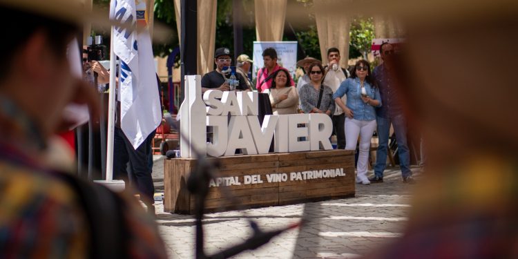 CRDP Maule y Market Maule participaron en la Fiesta “Cultura y Vino 2025” destacando a emprendedores locales