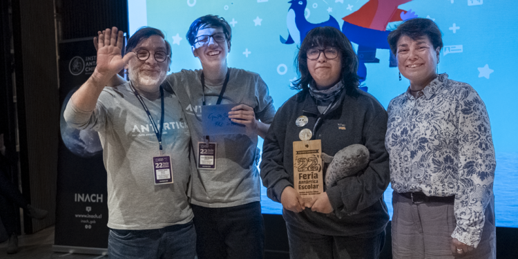 Estudiantes y docentes de Los Andes, Talca y Concepción cumplirán su sueño de viajar a la Antártica