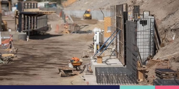 Contraloría advierte que habría más de 517 obras públicas que quedaron sin terminar en la última década