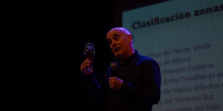 Seminario Internacional “Diálogos Creativos: Viticultura, Territorio e Innovación” se desarrolló hoy en San Javier