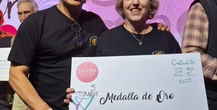 Vishniak Z obtiene su segunda medalla de oro en Catadór Spirits Awards 2025
