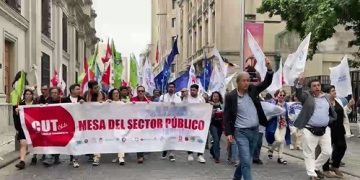 Sector público pide reajuste salarial del 2% sobre IPC