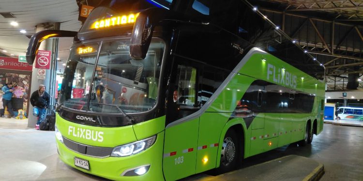 FlixBus lanza Green Friday: 9.999 pasajes a $999 entre Santiago, Curicó y Santa Cruz