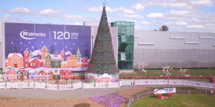 La Navidad llega a Talca: PFalimentos encenderá las luces de su tradicional árbol e iniciará la Villa Navideña 2025