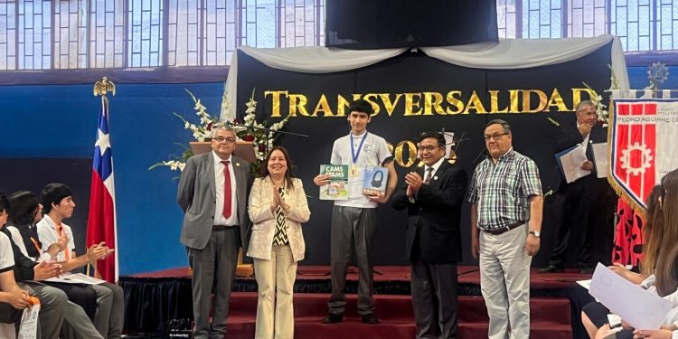 El Liceo Politécnico Pedro Aguirre Cerda (LIPAC) de Cauquenes premia a los ganadores de la IV Olimpiada de la Matemática 2025