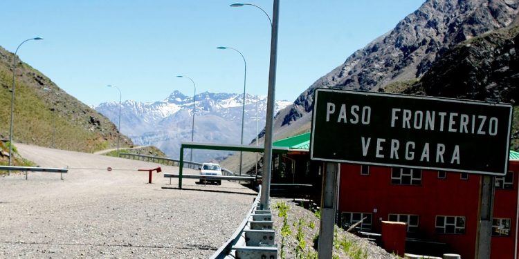 Paso internacional Vergara reabre el lunes 25 de diciembre
