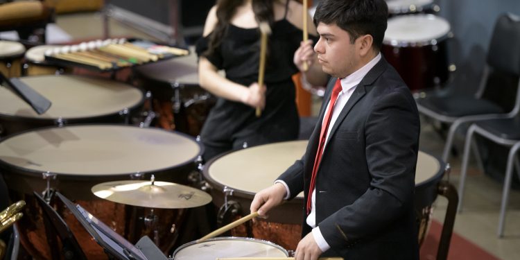 El impacto transformador de FOJI en la vida de jóvenes músicos del Maule