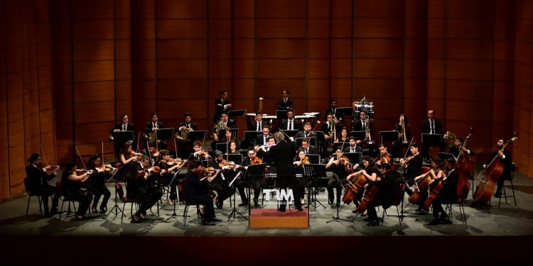 Música de El Cascanueces llega al TRM con la Orquesta Clásica del Maule