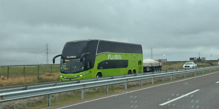 FlixBus adelanta la Navidad con una promoción especial para familias del sur y centro-sur del país